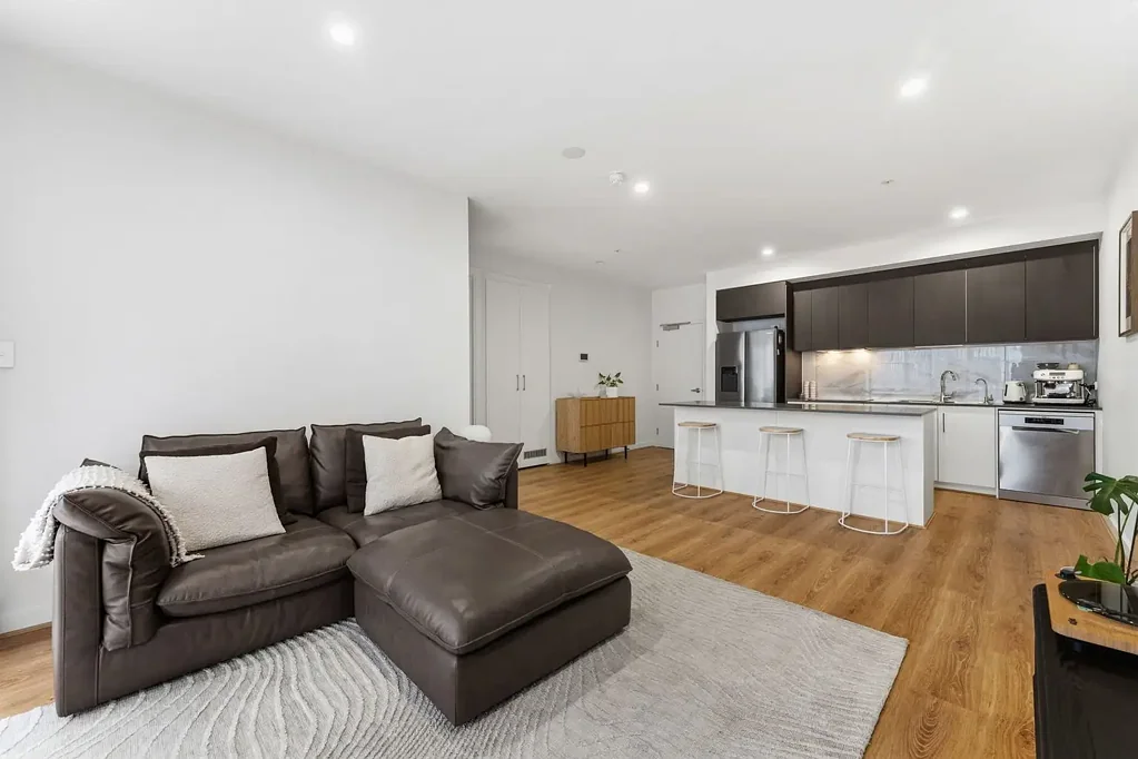 Tonsley 1房  Warm, Light-Filled Living in the Heart of Tonsley