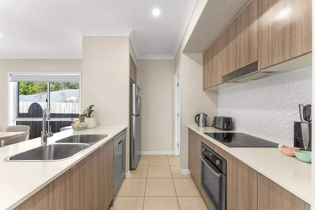 Augustine Heights 4침실 OPEN HOME CANCELLED - Modern Comfort in a Quiet Cul-de-sac