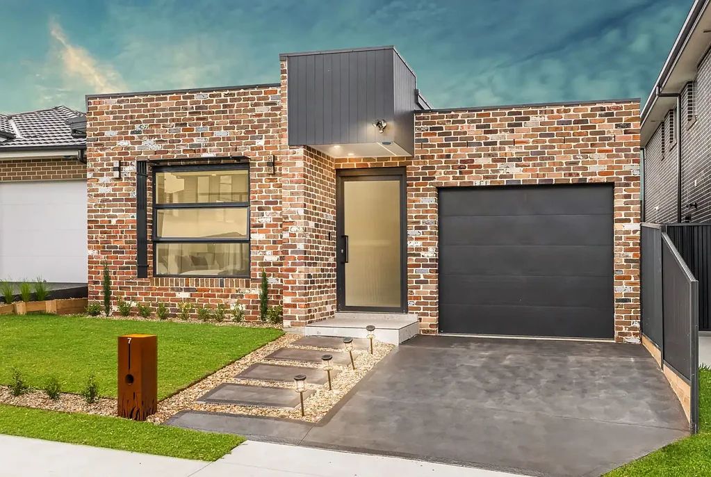 7 Fomalhaut Street, Austral, NSW 2179