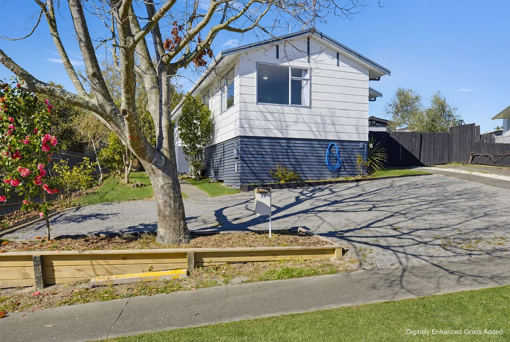 Richmond Heights 3房  Easy Living, Warmth & Backyard Space