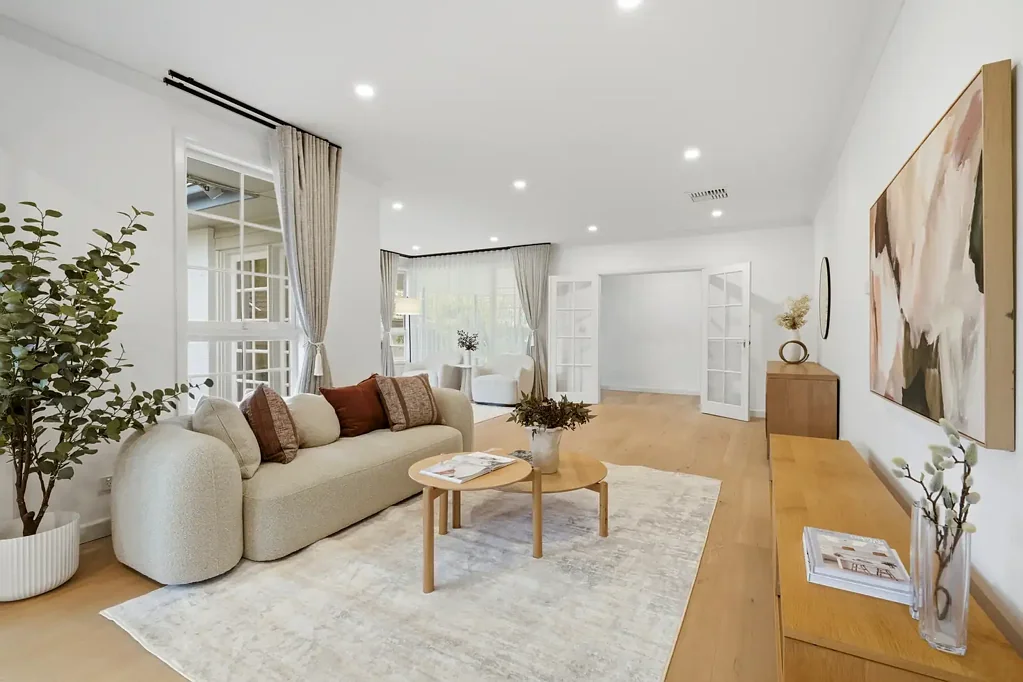 Balwyn North 4房 Balwyn High School 学区内的宽敞家庭生活空间 Spacious Family Living in the Balwyn High School Zone