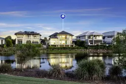 811 Legend Trail, Robina