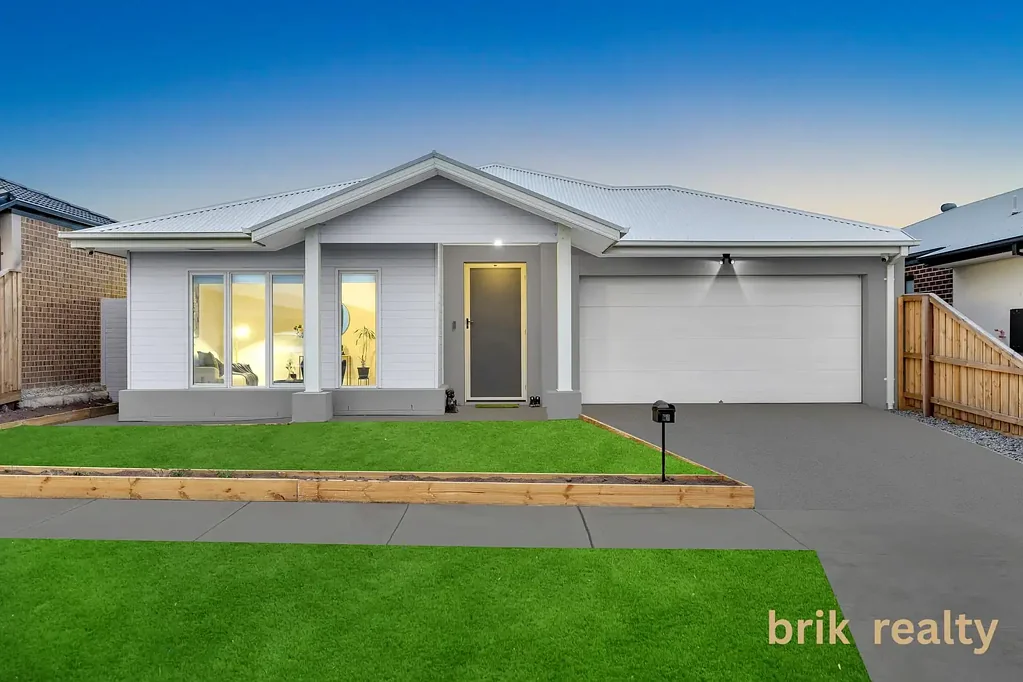 Donnybrook 4 Bedroom Near-New Family Excellence on 392m²