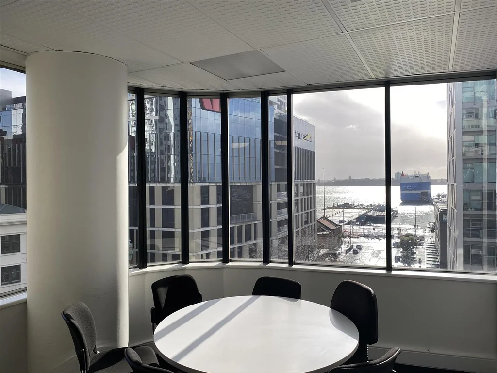 Auckland Central  Fully Fitted - Flexible Terms