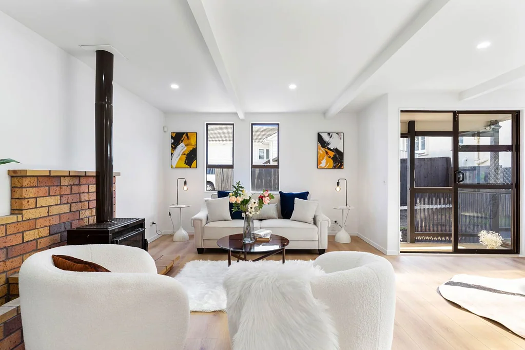 Mount Roskill 3Kwarto Contemporary Family Retreat – Urgent Sale
