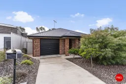 2 Irrabella Place, Kangaroo Flat