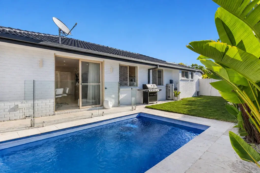 Modern Coastal Living in the Heart of Burleigh Waters