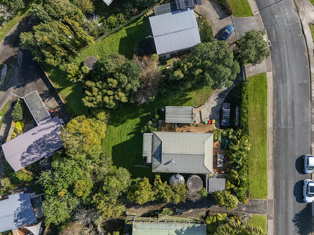 Stanmore Bay  Cross-Lease Section For Sale