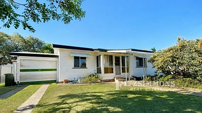 Dalby 3Zimmer PRIME HAWTHORNE STREET LOCATION! THE 60'S STYLE WITH UPGRADES – CLASSIC AND SPACIOUS
