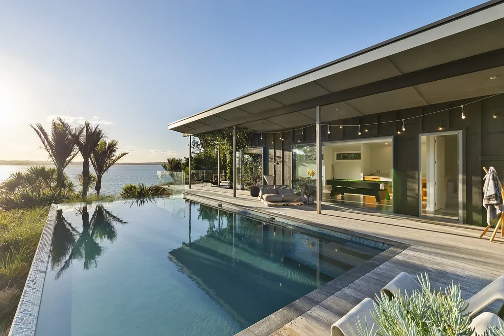 Point Chevalier 4Kwarto A Truly Extraordinary Waterfront Opportunity