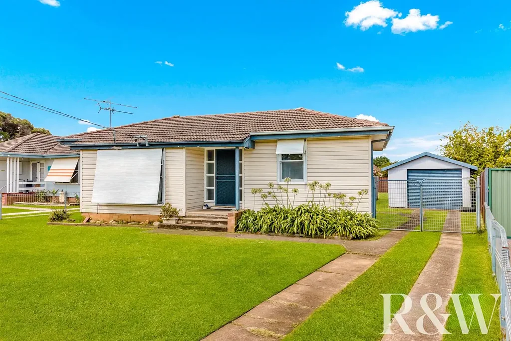 NEAT AND TIDY 2 BEDROOM HOME