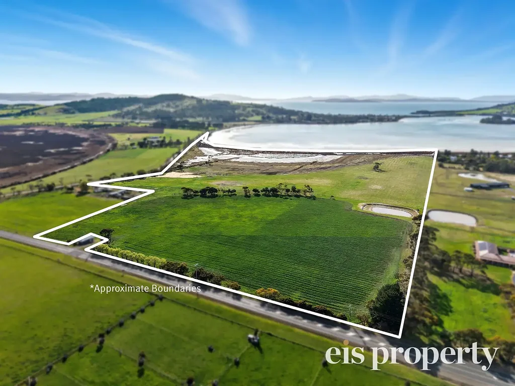 Sandford Stunning 64 acres of waterfront land just 25 minutes from Hobart