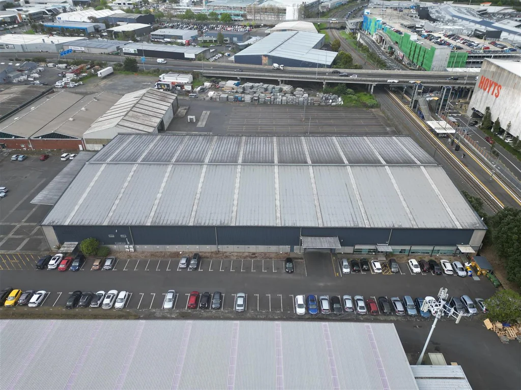 Mount Wellington Available Now! 5,122sqm Warehouse Mt Wellington