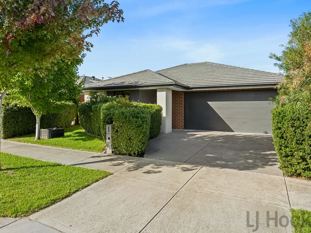 Cranbourne North 4Moenga PERFECT PRESENTATION, IN SUPERB POSITION !