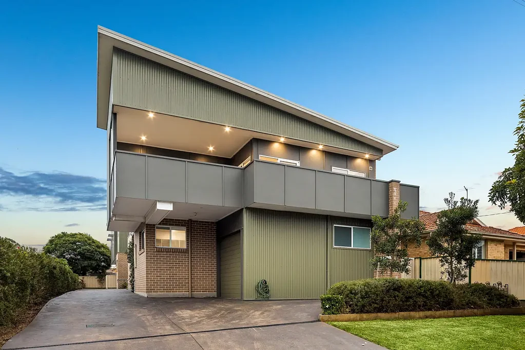 Oak Flats 3침실 Contemporary Living in a Prime Oak Flats Location