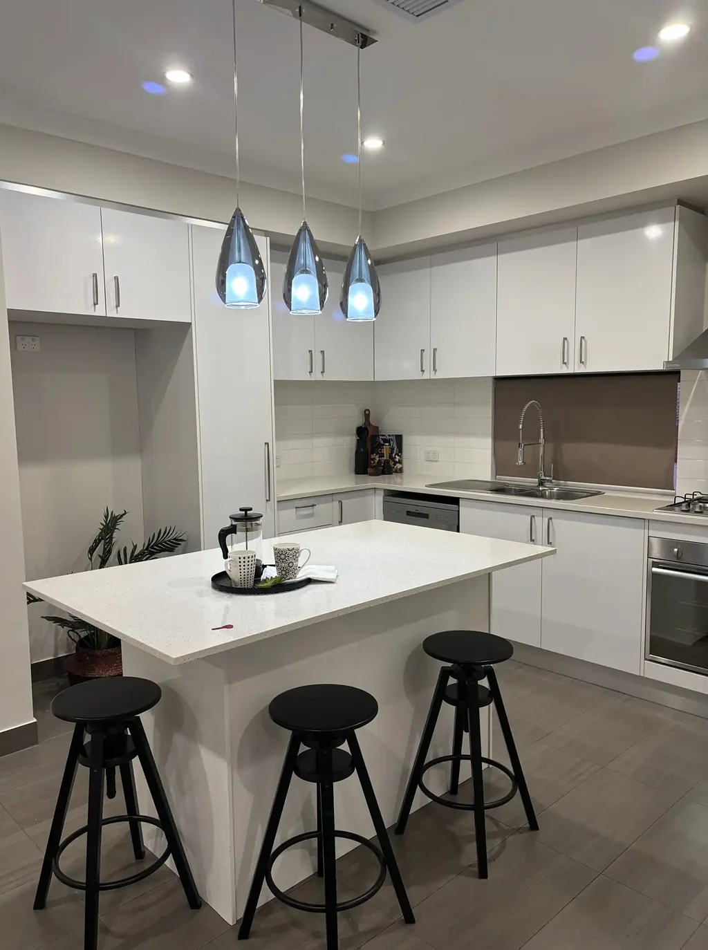 Westminster 2 Bedroom Modern First Floor Unit