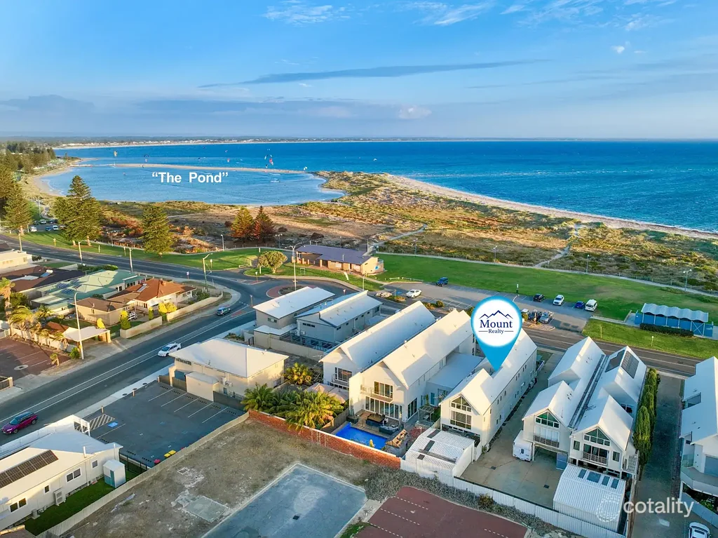 4 x 3 Beachfront Townhouse!
