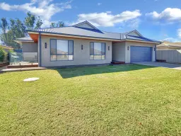 24 Golf Club Drive, Leeton