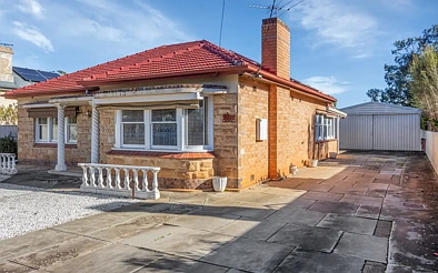 Allenby Gardens 2Zimmer A Very Rare Opportunity in the Perfect Locale.