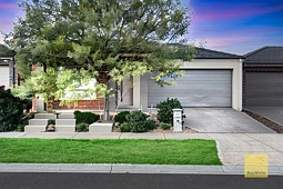 6 Blackberry Street, Manor Lakes