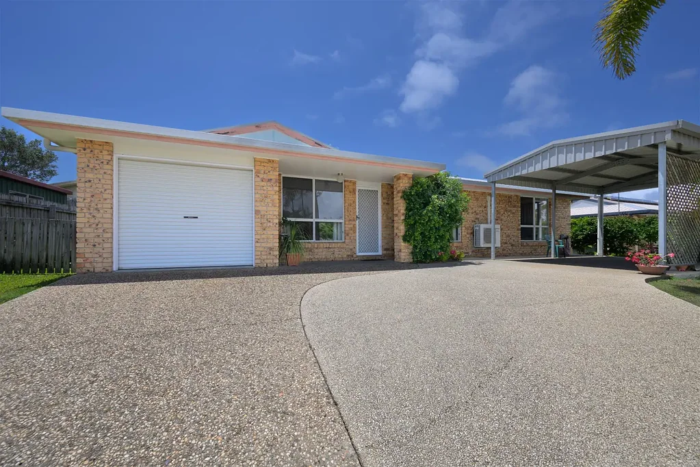 20 Curtis Avenue, Boyne Island, QLD 4680