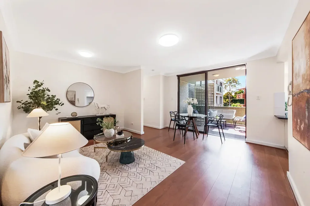 Hornsby 2Zimmer Desirable North-East Aspect | Prime Location
