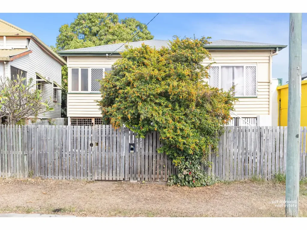 Rockhampton City 2 Slaapkamer A Little Love, A Lot of Potential