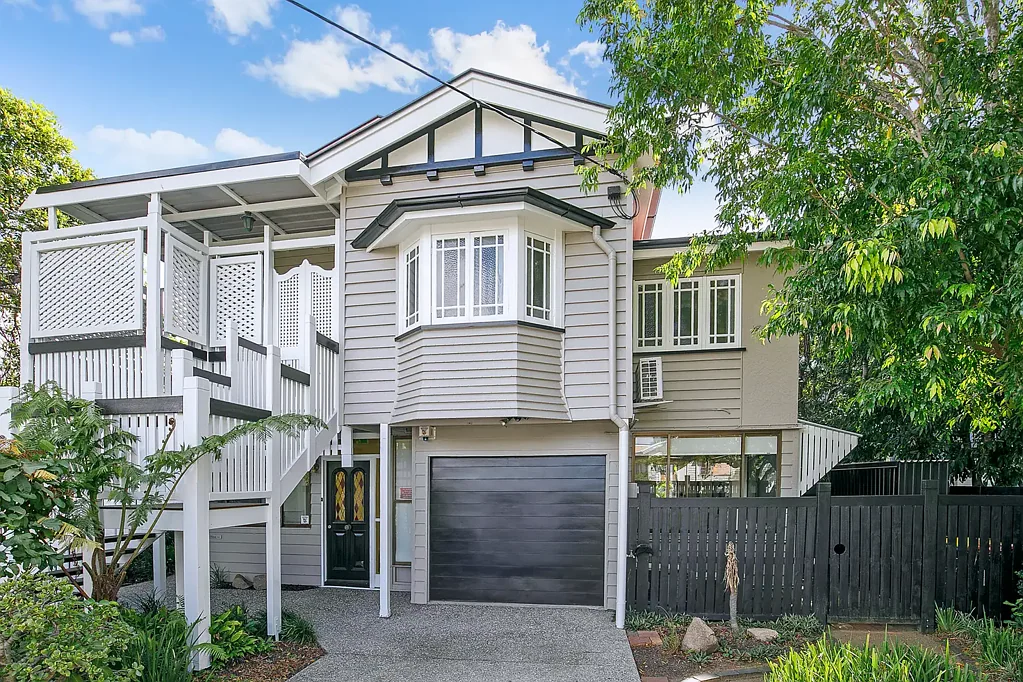18 Kent Street, Hamilton, QLD 4007