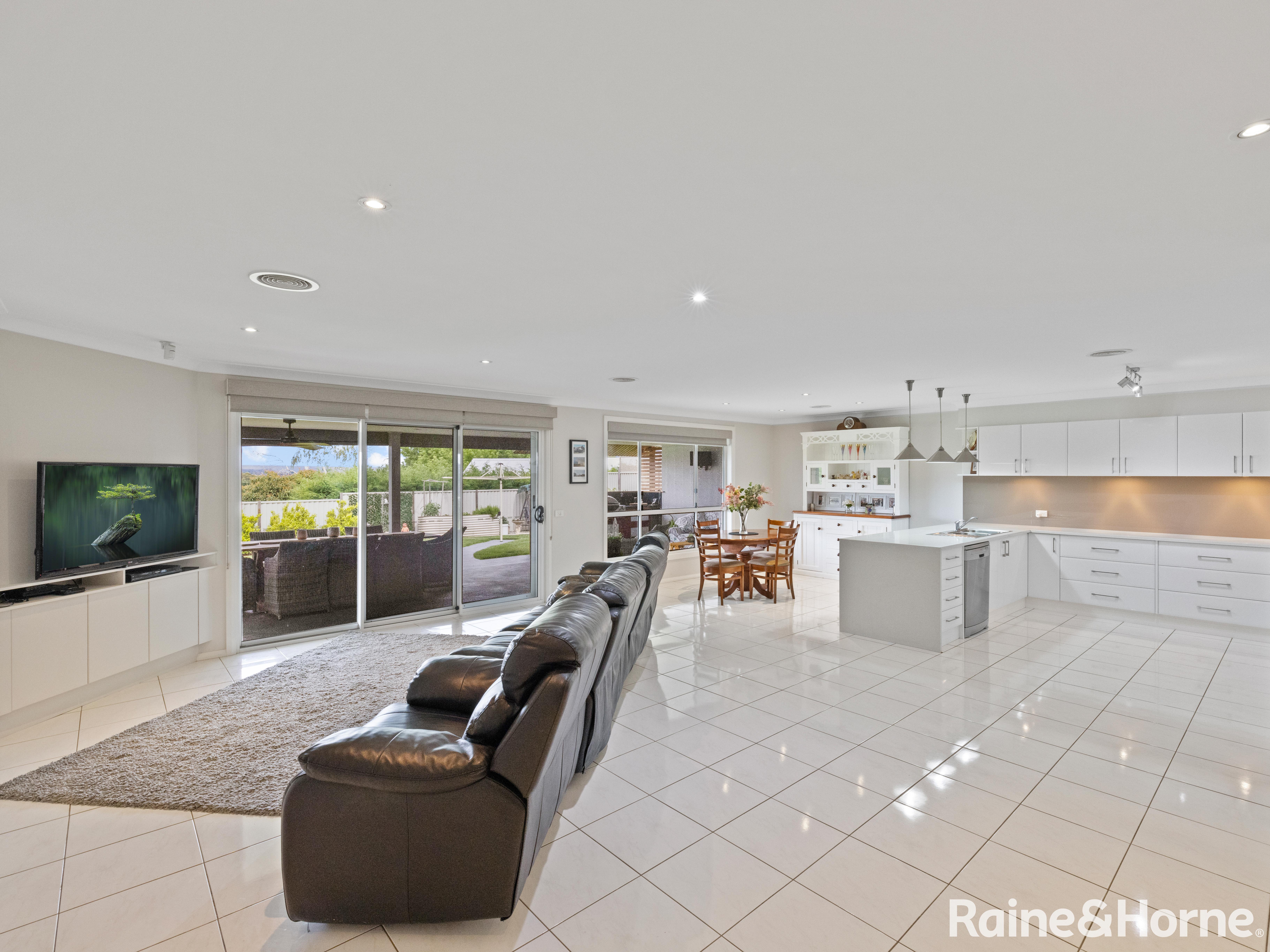 3 GIBSONE DR, KELSO NSW 2795, 0 habitaciones, 0 baños, House