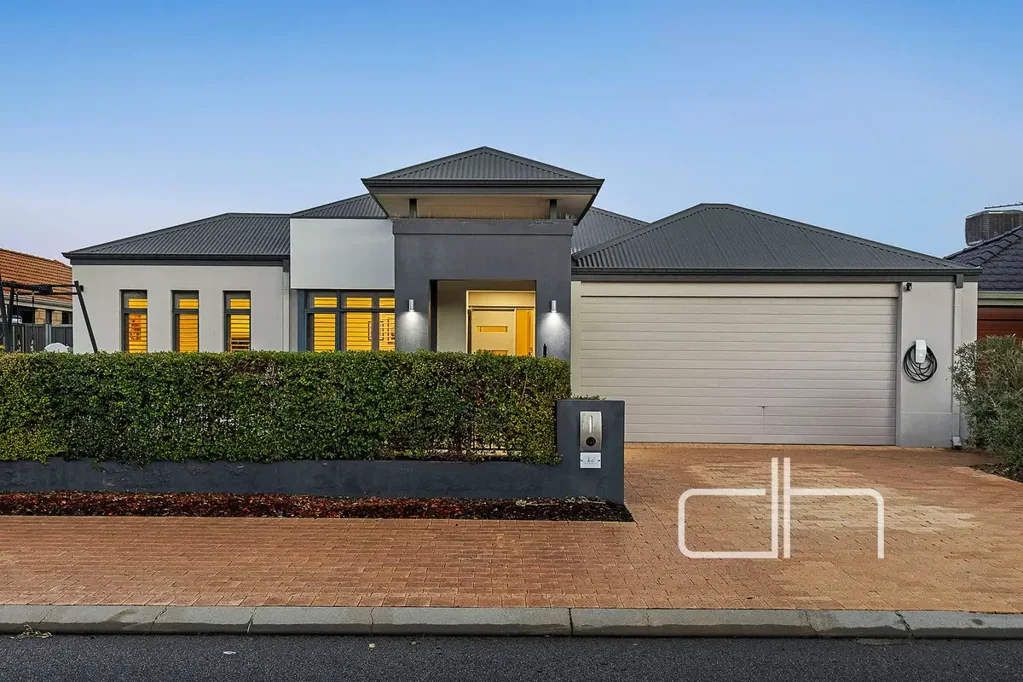 12 Hookstone Drive, Landsdale, WA 6065