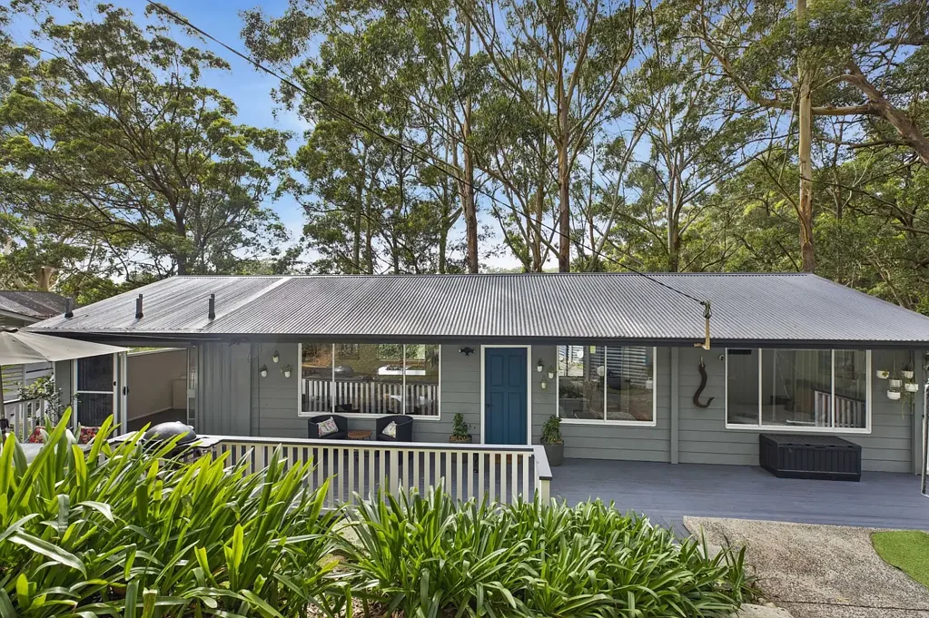 Avoca Beach 5 Bedroom DUAL-LEVEL HOME WITH INCOME OPPORTUNITY