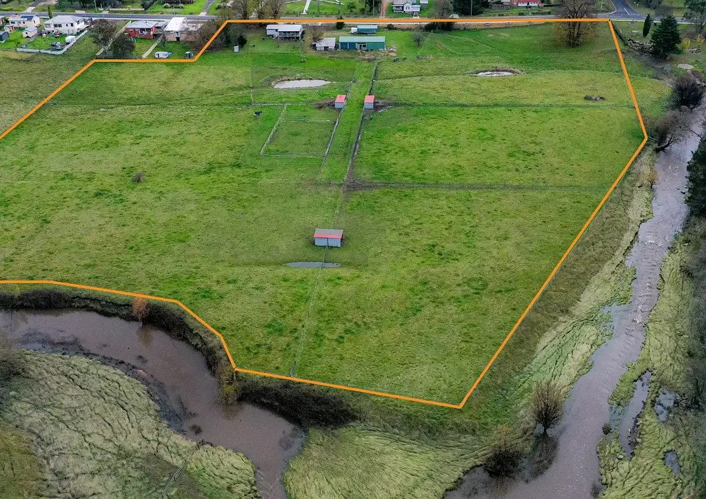 Walcha Equine Lifestyle Delight ~ 12 acres of Endless Possibilities