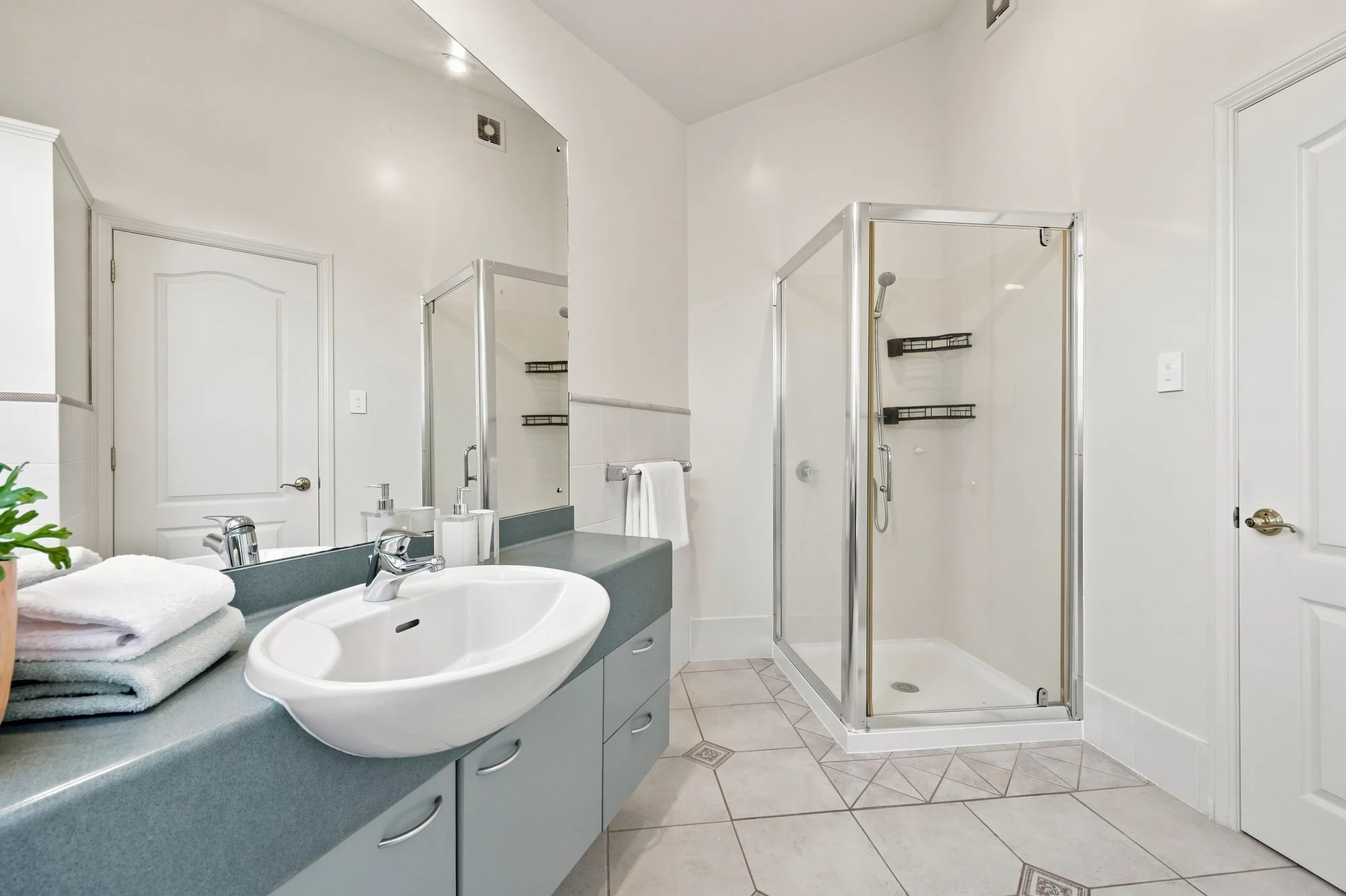 1 and 2/21 Ashton Road, Mount Eden, photo 13