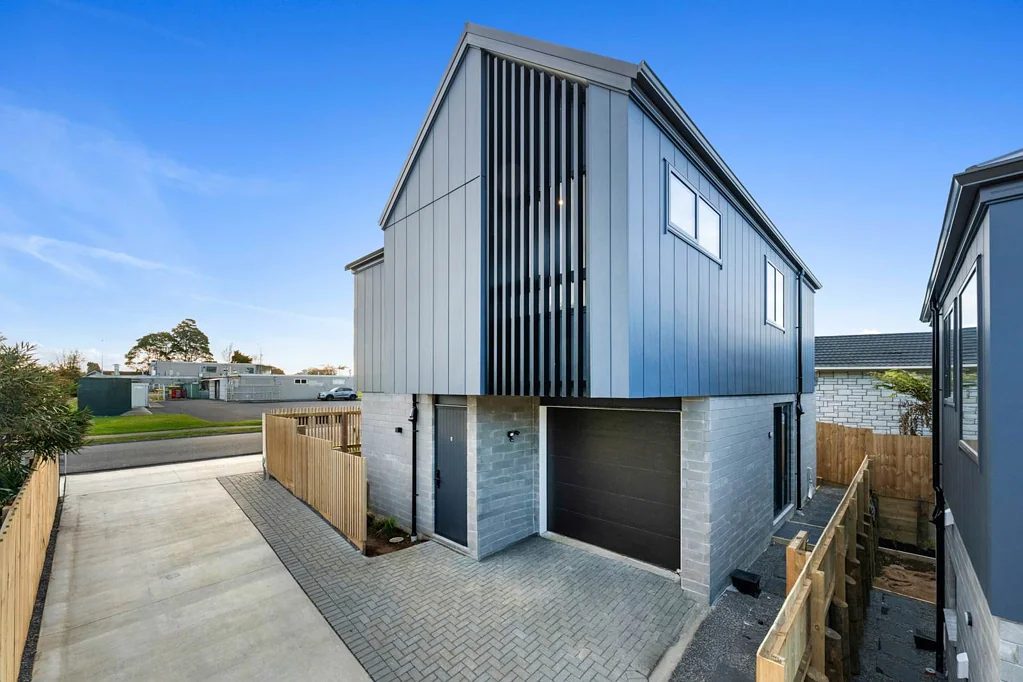 Pakuranga Heights 4Phòng ngủ Freestanding, Stylish & Convenient