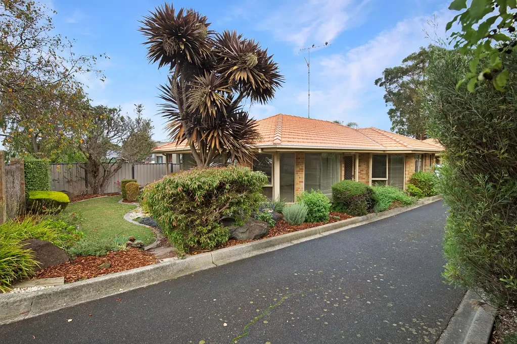 Inverloch 3Zimmer The Brief: Large Unit In Prime Inverloch Location!