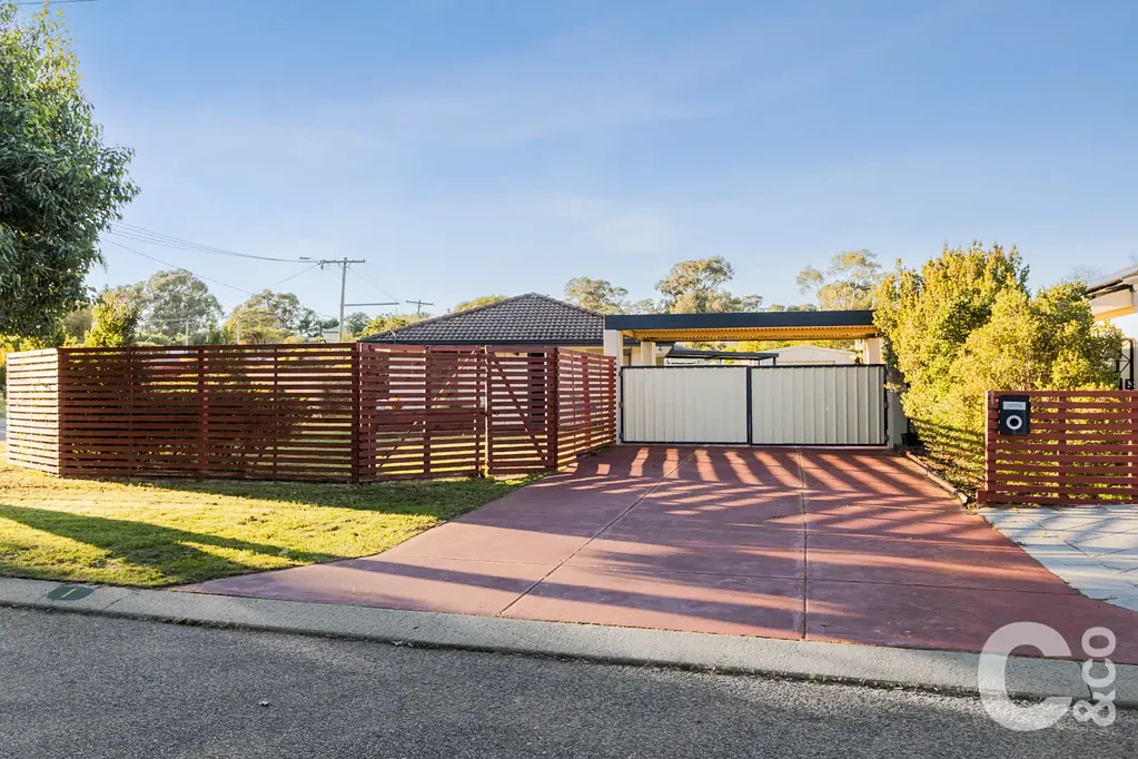 Parmelia 5 Slaapkamer Rare 5-Bedroom Parkside Home with Workshop!
