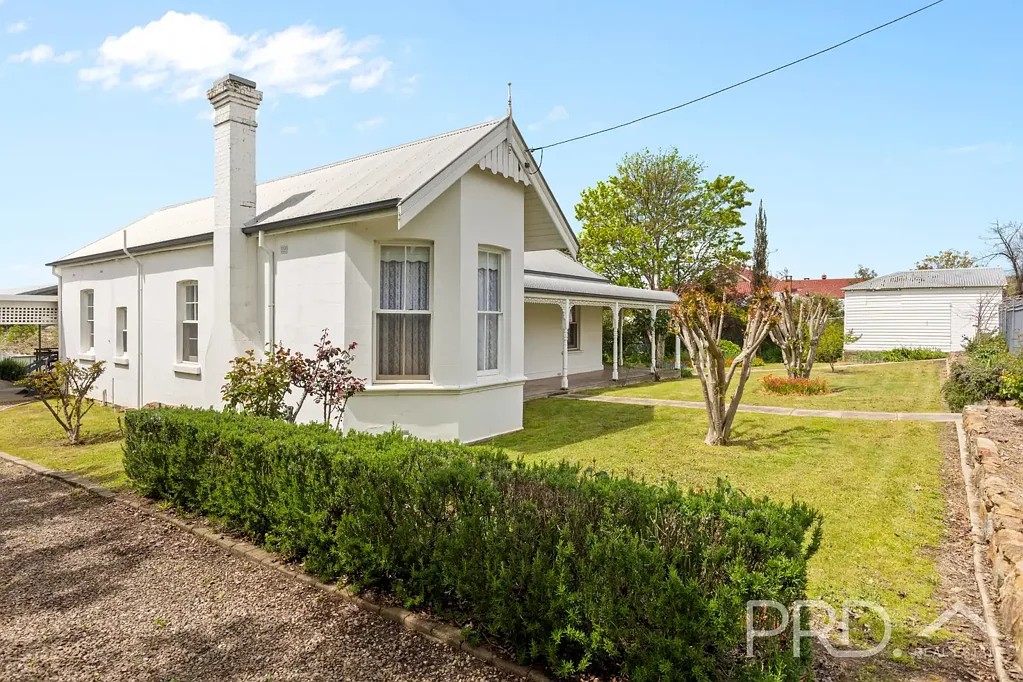 48 Simpson Street, Tumut, NSW 2720