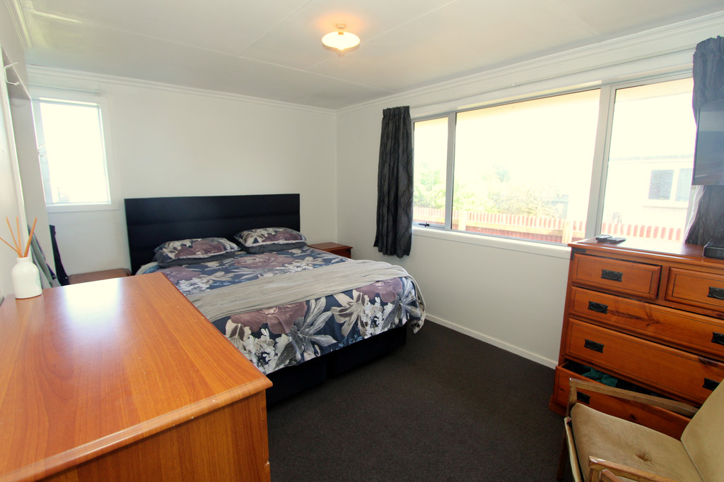 17 Humber Street, Clifton, Invercargill, 3 Bedrooms, 1 Bathrooms