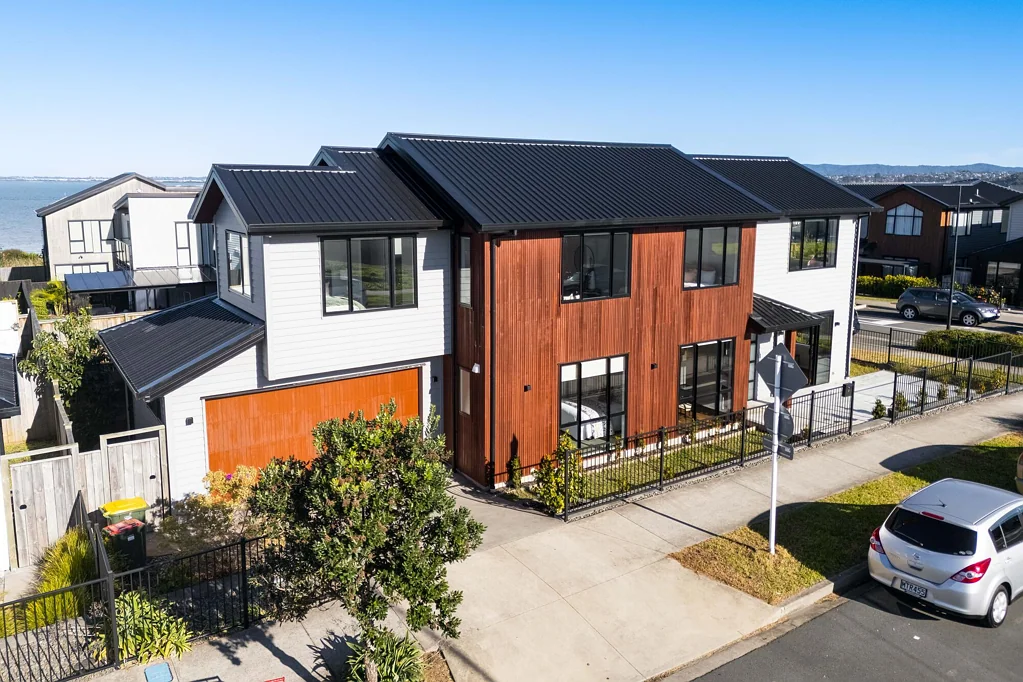 Hobsonville 5ห้องนอน Scale Meets Sophistication