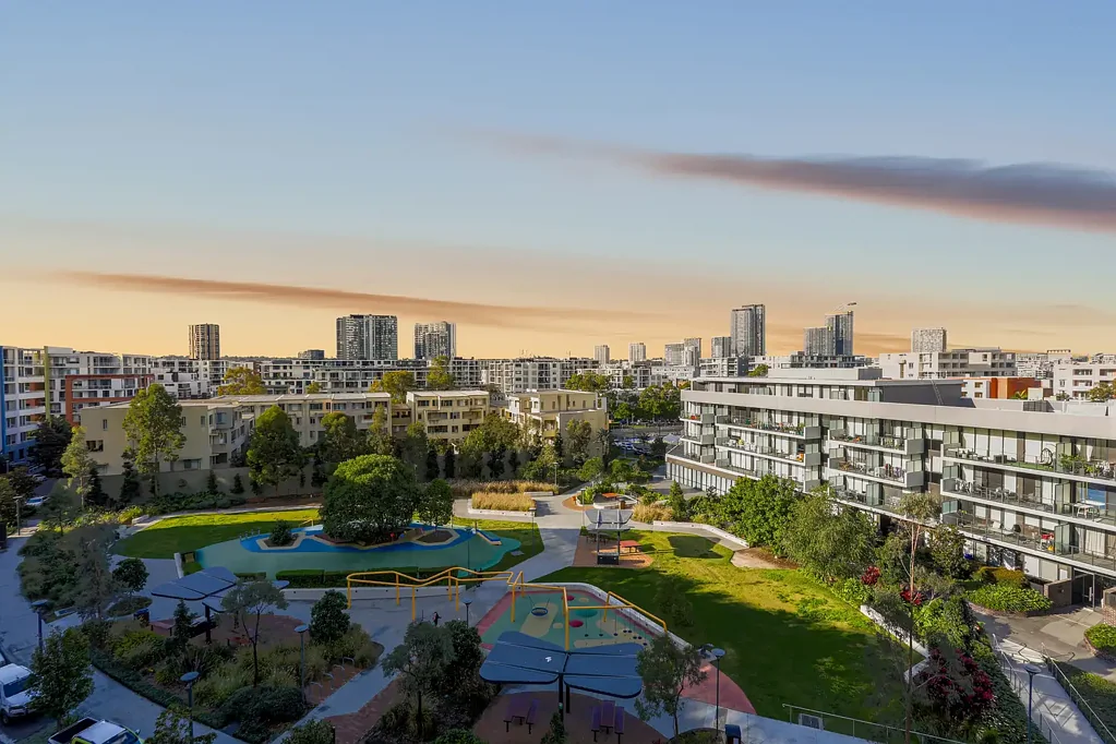 12075/17 Amalfi Drive, Wentworth Point, NSW 2127