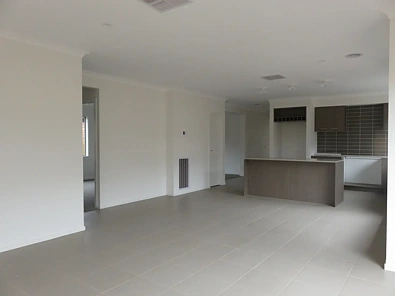 4 Mapleton Bvd, Melton South, VIC 3338, 4 Bedrooms, 2 Bathrooms, House