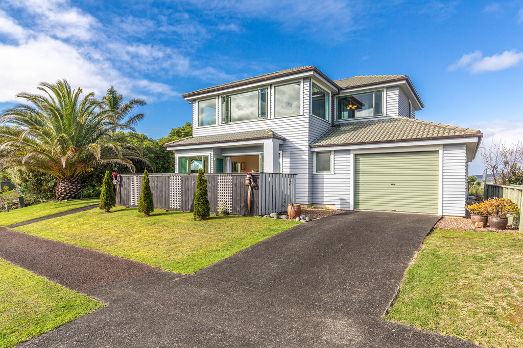 20 Kennedy Point Road, Surfdale, Auckland, 2 phòng ngủ, 2 phòng tắm