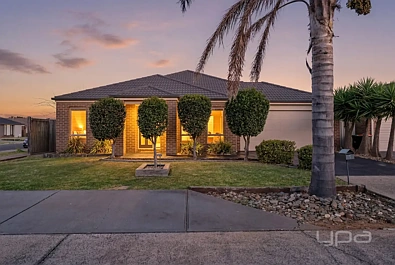 Brookfield 3 Bedroom THE COMPLETE FAMILY PACKAGE IN BROOKFIELD!