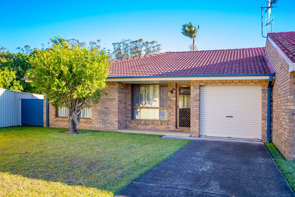1/2 Willow Close, Taree, NSW 2430