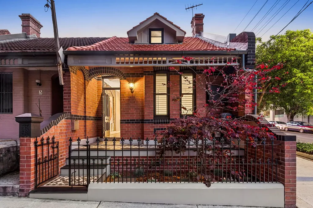Camperdown 3બેડરૂમ A home of enduring style and substance