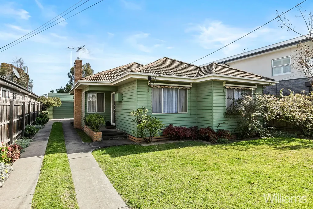 23 Maddox Road, Newport, VIC 3015