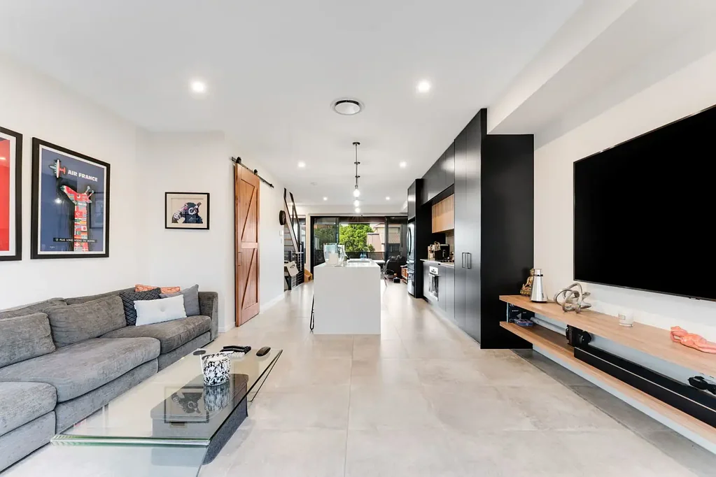 Surfers Paradise 3 Bedroom An Urban Contemporary Townhome with Space, Style and Privacy