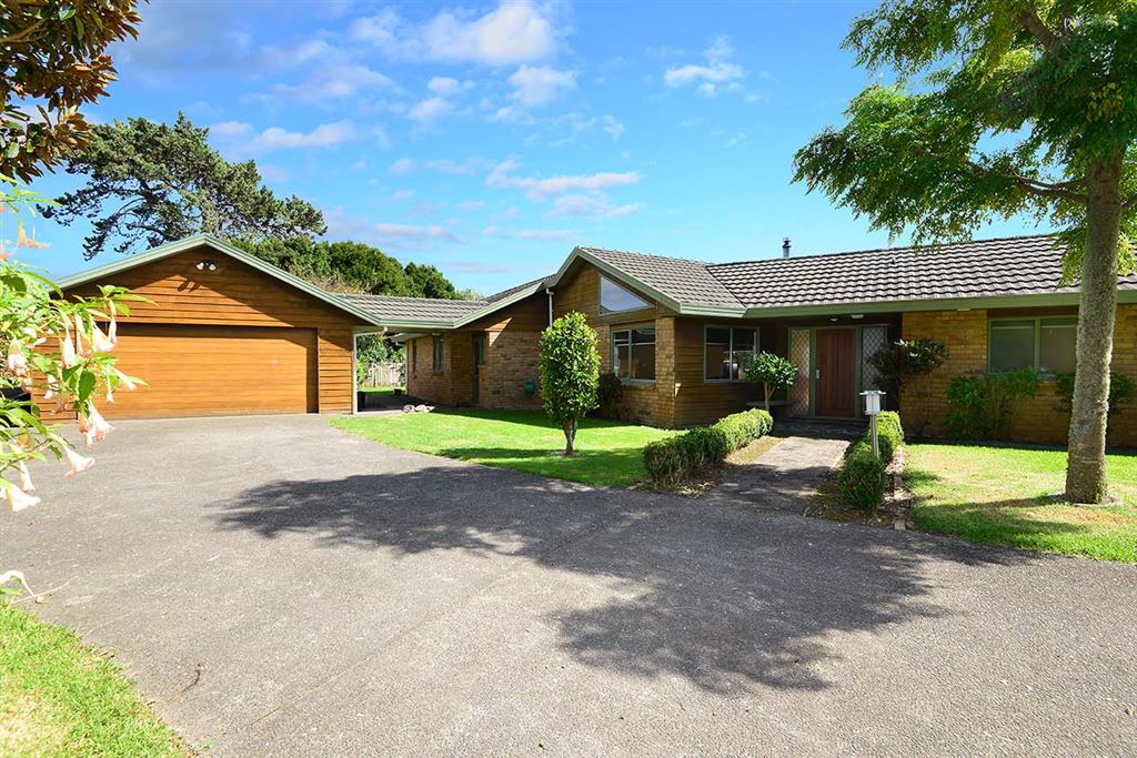 54 Russell Road, Wainui, Auckland - Rodney, 3 ਕਮਰੇ, 2 ਬਾਥਰੂਮ