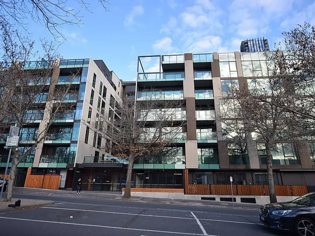 Modern Style Apartment In West Melbourne - One Bedroom + Study