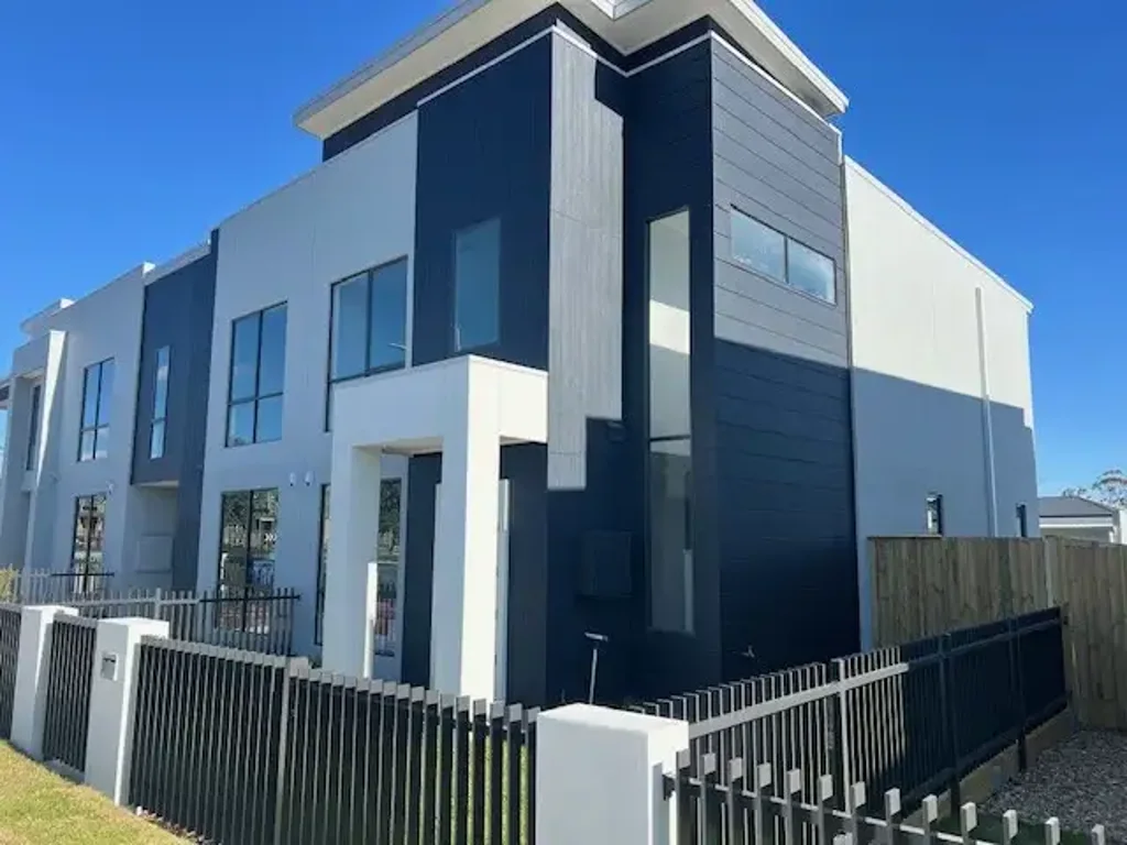 Luxury Family Home !